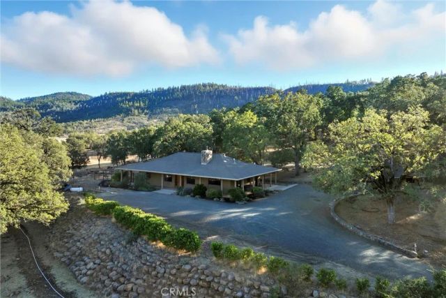 17205 Black Oak Hill, Middletown, CA 95461