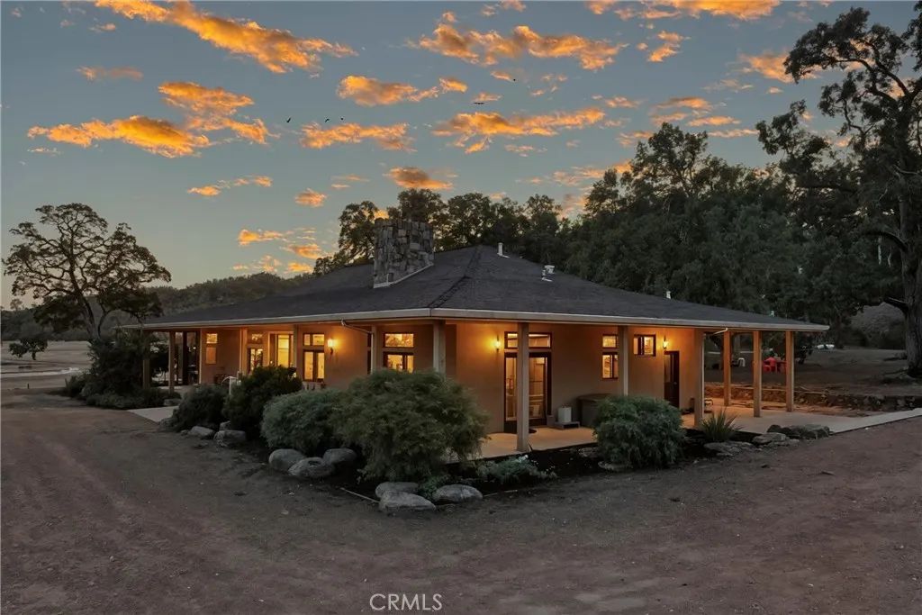 17205 Black Oak Hill, Middletown, CA 95461