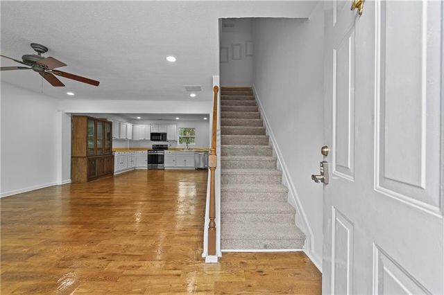 2054 Gwinn Drive, Norcross, GA 30071