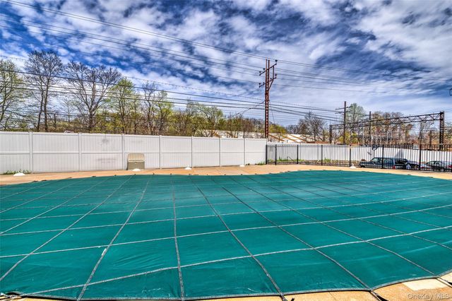 480 Halstead Avenue 4O, Harrison, NY 10528