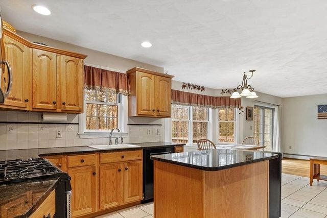 22 Lakewood Drive, Alton, NH 03810