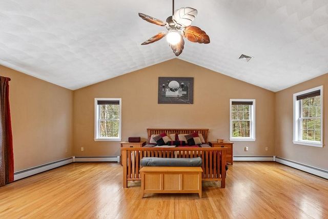 22 Lakewood Drive, Alton, NH 03810