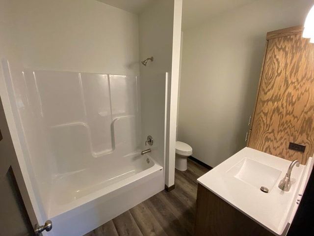 W7708 Parcher COURT, Holmen, WI 54636