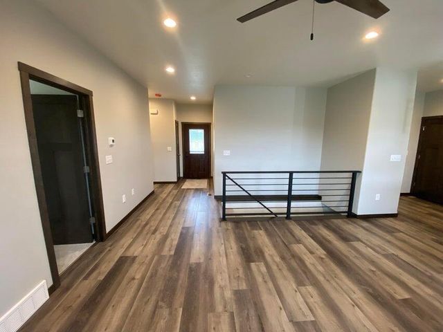W7708 Parcher COURT, Holmen, WI 54636