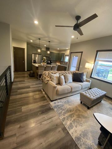 W7708 Parcher COURT, Holmen, WI 54636