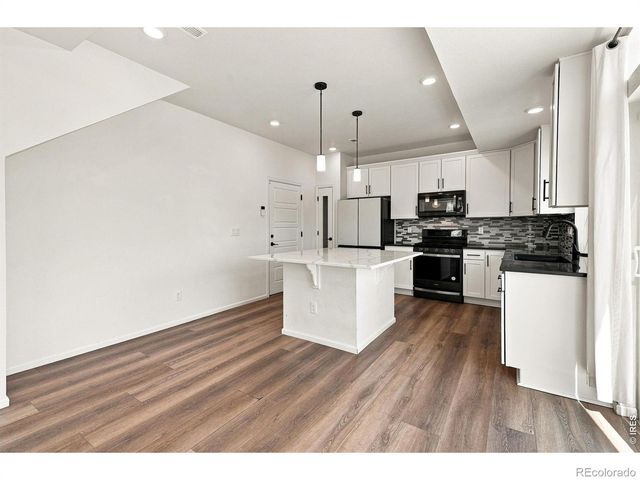 4130 N Quatar Court, Aurora, CO 80019