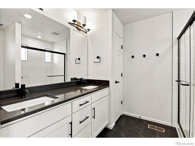 4130 N Quatar Court, Aurora, CO 80019