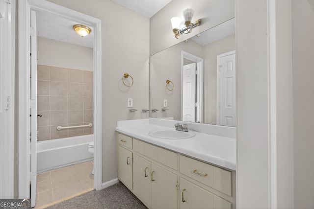 2045 Skyland Glen Drive, Snellville, GA 30078