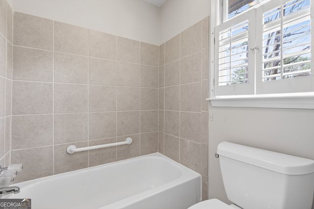 2045 Skyland Glen Drive, Snellville, GA 30078