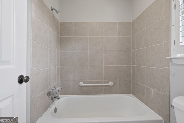 2045 Skyland Glen Drive, Snellville, GA 30078