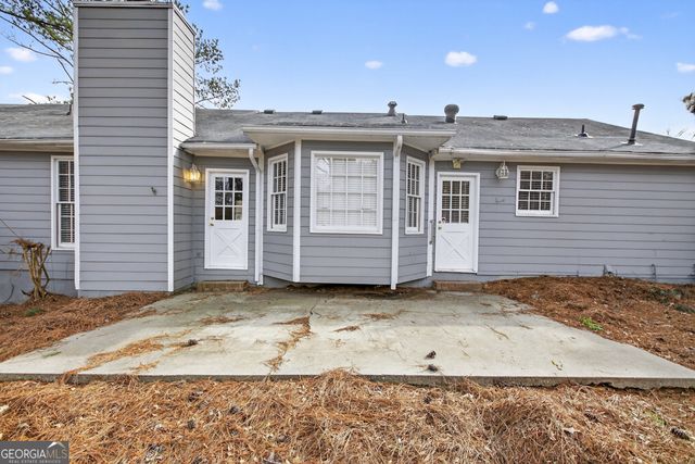 2045 Skyland Glen Drive, Snellville, GA 30078