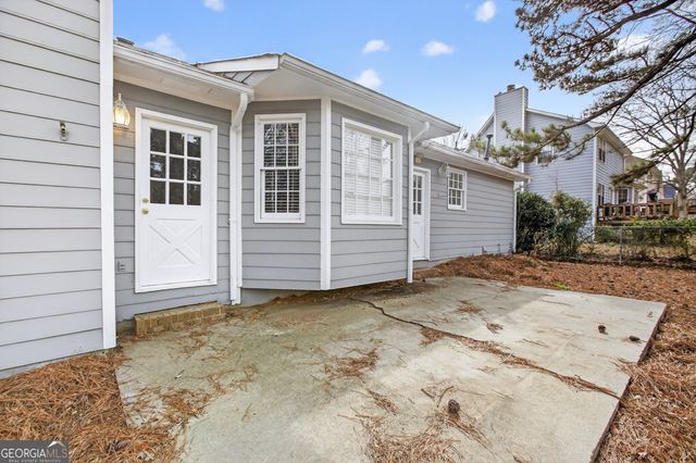 2045 Skyland Glen Drive, Snellville, GA 30078