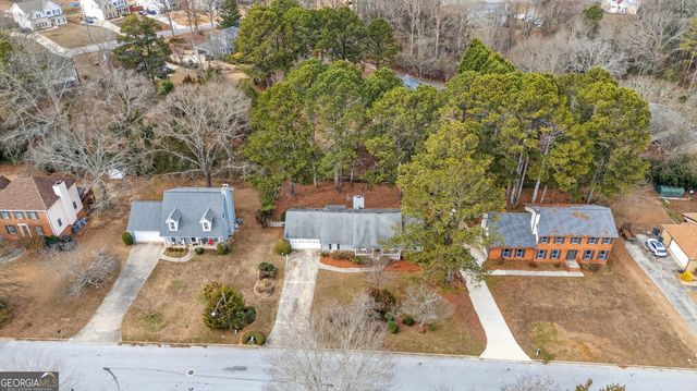 2045 Skyland Glen Drive, Snellville, GA 30078