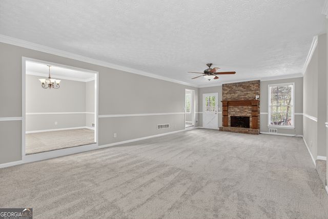 2045 Skyland Glen Drive, Snellville, GA 30078