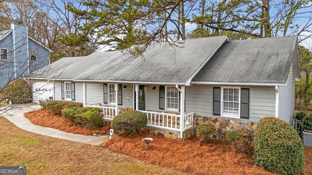 2045 Skyland Glen Drive, Snellville, GA 30078