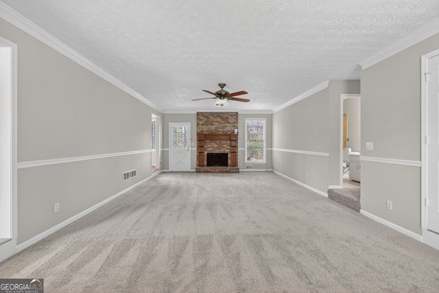 2045 Skyland Glen Drive, Snellville, GA 30078