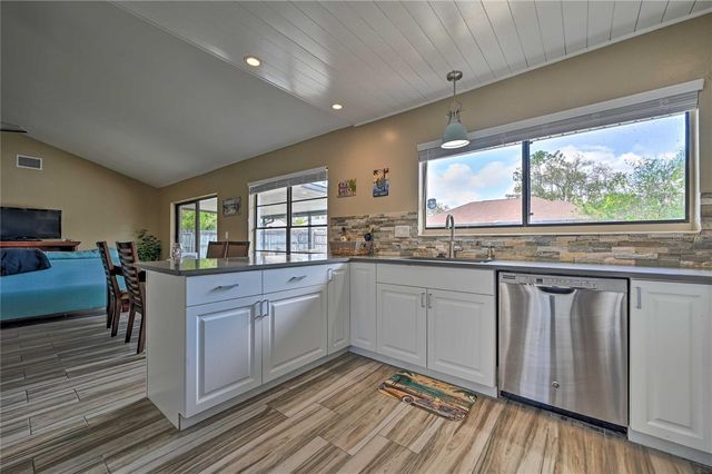 5120 NASHVILLE DRIVE, Tampa, FL 33624