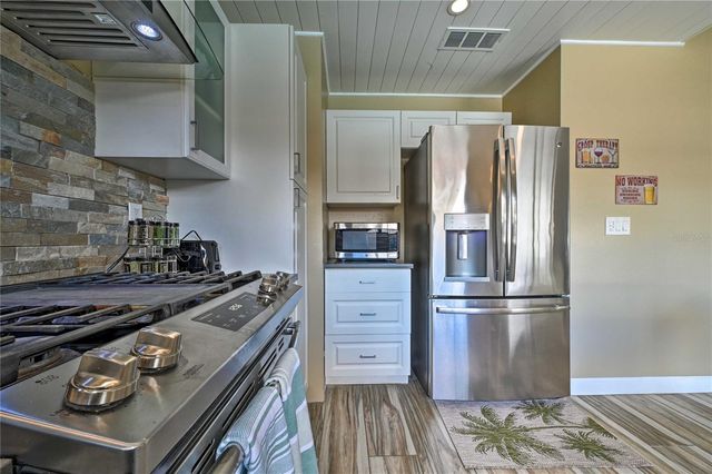 5120 NASHVILLE DRIVE, Tampa, FL 33624