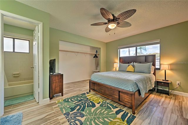 5120 NASHVILLE DRIVE, Tampa, FL 33624