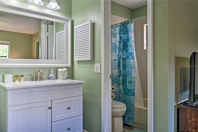 5120 NASHVILLE DRIVE, Tampa, FL 33624