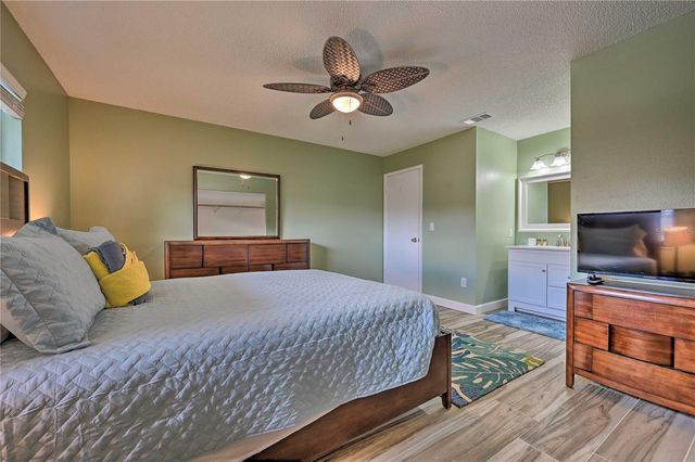 5120 NASHVILLE DRIVE, Tampa, FL 33624