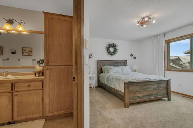 405 22nd Avenue N, Sartell, MN 56377