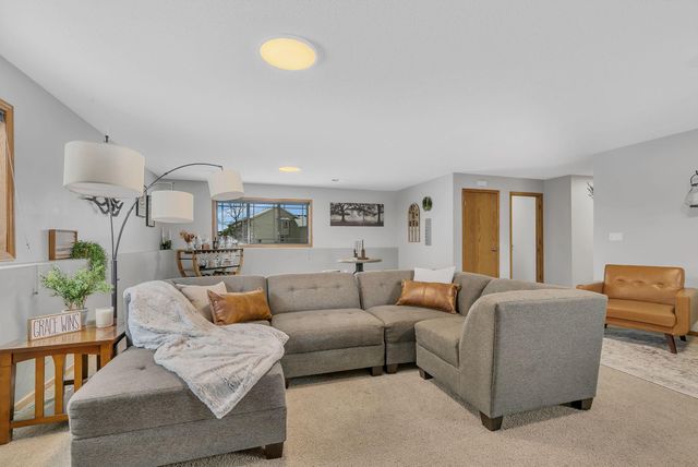 405 22nd Avenue N, Sartell, MN 56377