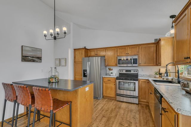 405 22nd Avenue N, Sartell, MN 56377