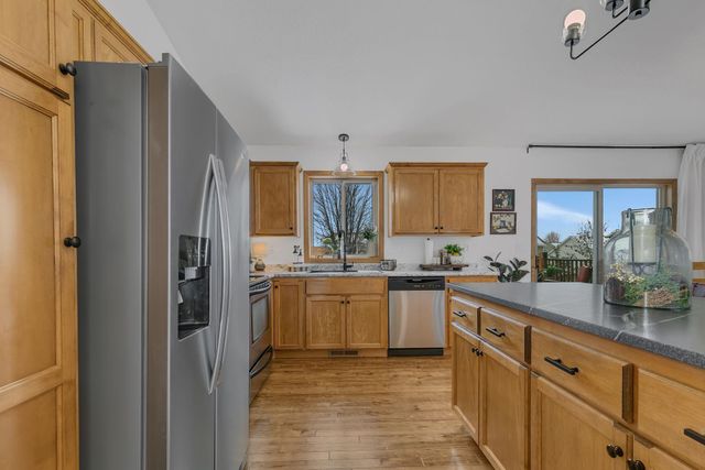 405 22nd Avenue N, Sartell, MN 56377