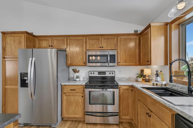 405 22nd Avenue N, Sartell, MN 56377