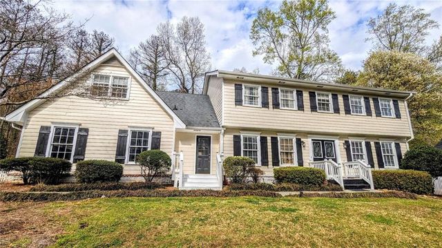 325 Lakeshore Drive NE, Marietta, GA 30067