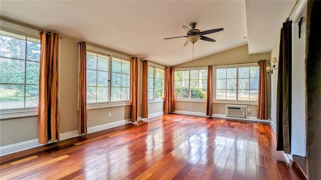 325 Lakeshore Drive NE, Marietta, GA 30067