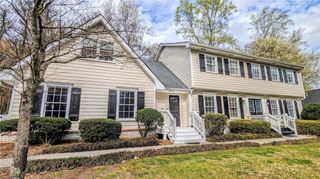 325 Lakeshore Drive NE, Marietta, GA 30067