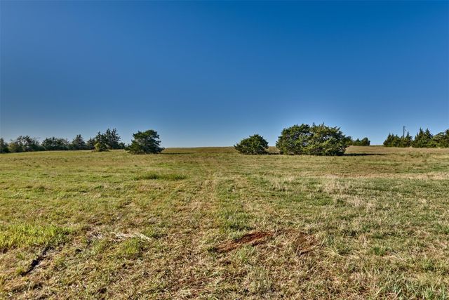 2220 Boehnemann Road, Burton, TX 77835