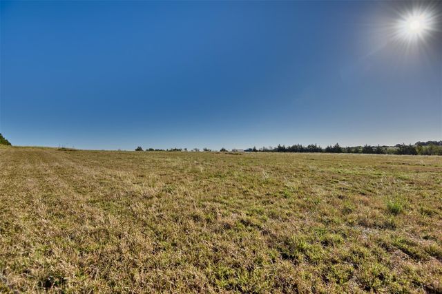 2220 Boehnemann Road, Burton, TX 77835