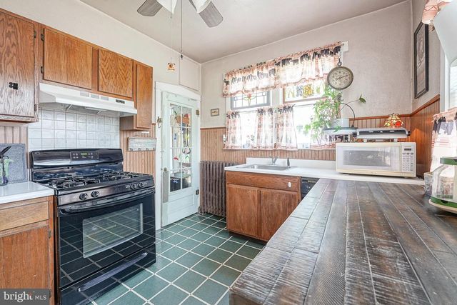 9 MARYLAND AVE, Hainesport, NJ 08036