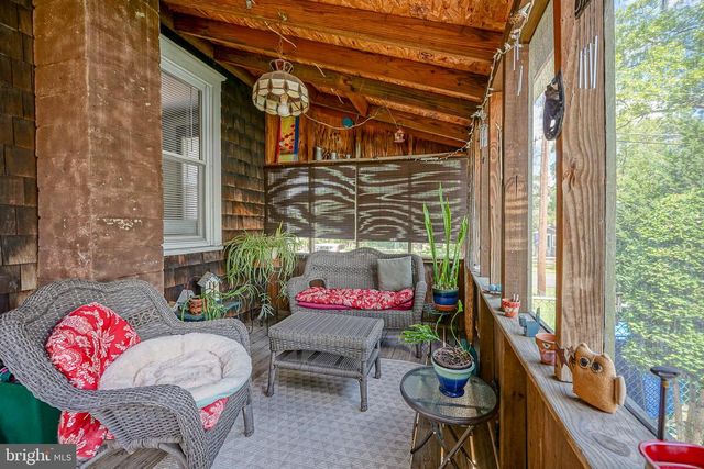 9 MARYLAND AVE, Hainesport, NJ 08036