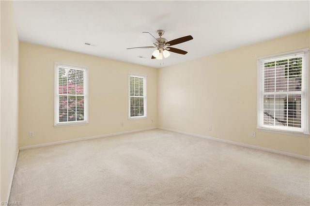 7 Archer Court, Greensboro, NC 27407