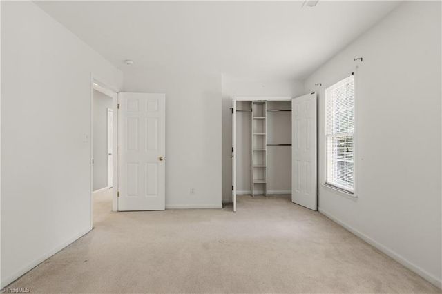 7 Archer Court, Greensboro, NC 27407