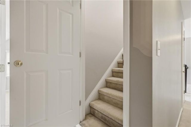 7 Archer Court, Greensboro, NC 27407