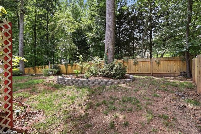 7 Archer Court, Greensboro, NC 27407