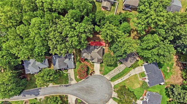 7 Archer Court, Greensboro, NC 27407