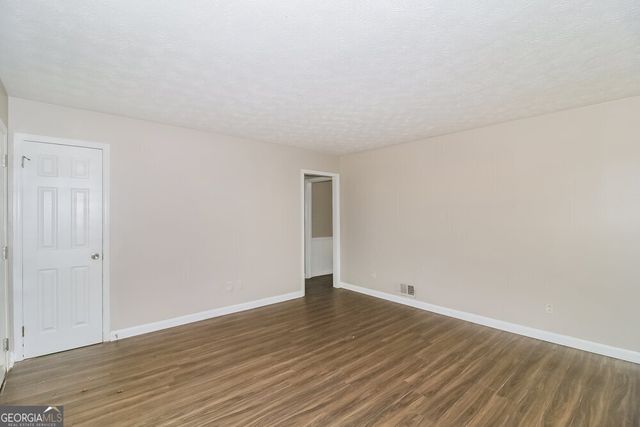 7006 Knollwood Drive, Morrow, GA 30260