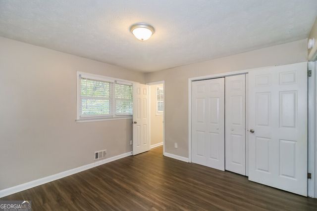 7006 Knollwood Drive, Morrow, GA 30260