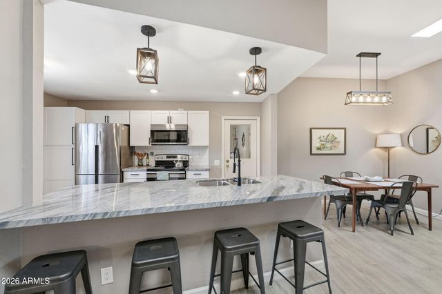10333 W HIGHWOOD Lane, Sun City, AZ 85373