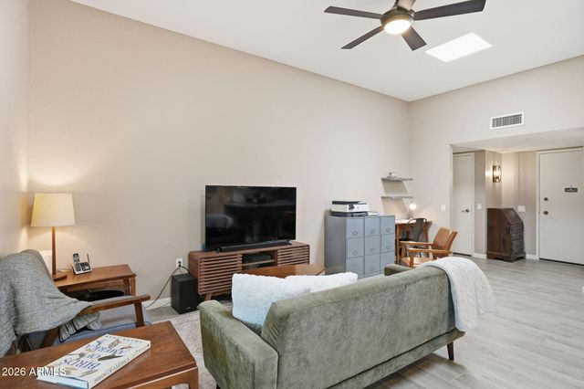 10333 W HIGHWOOD Lane, Sun City, AZ 85373