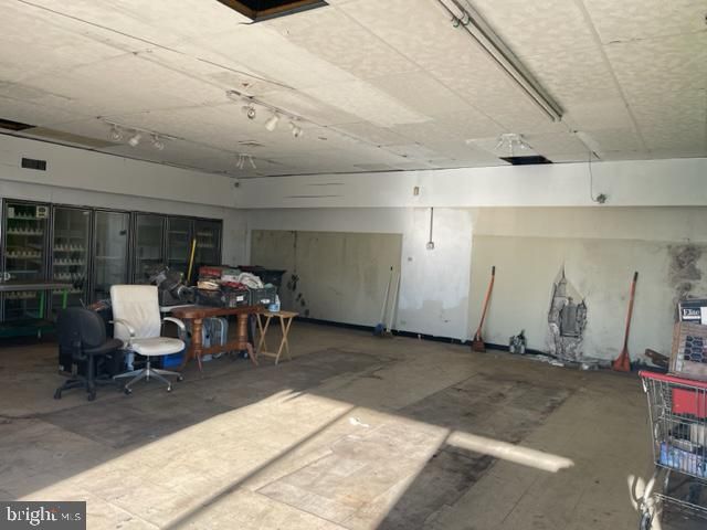 327 WHITE HORSE PIKE, Egg Harbor City, NJ 08215