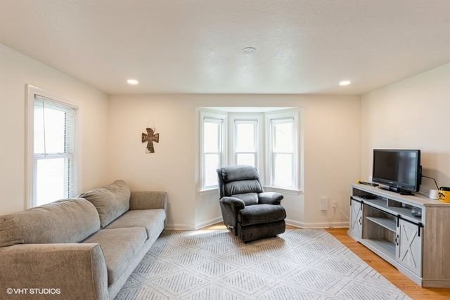 512 14th Street, West Des Moines, IA 50265