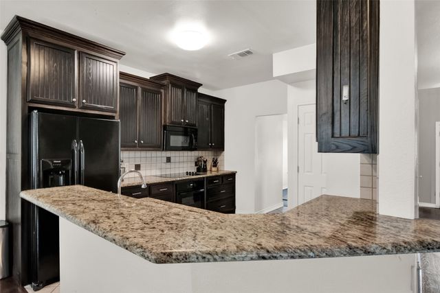 496 Brandon Way, Pottsboro, TX 75076