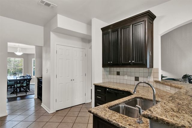 496 Brandon Way, Pottsboro, TX 75076